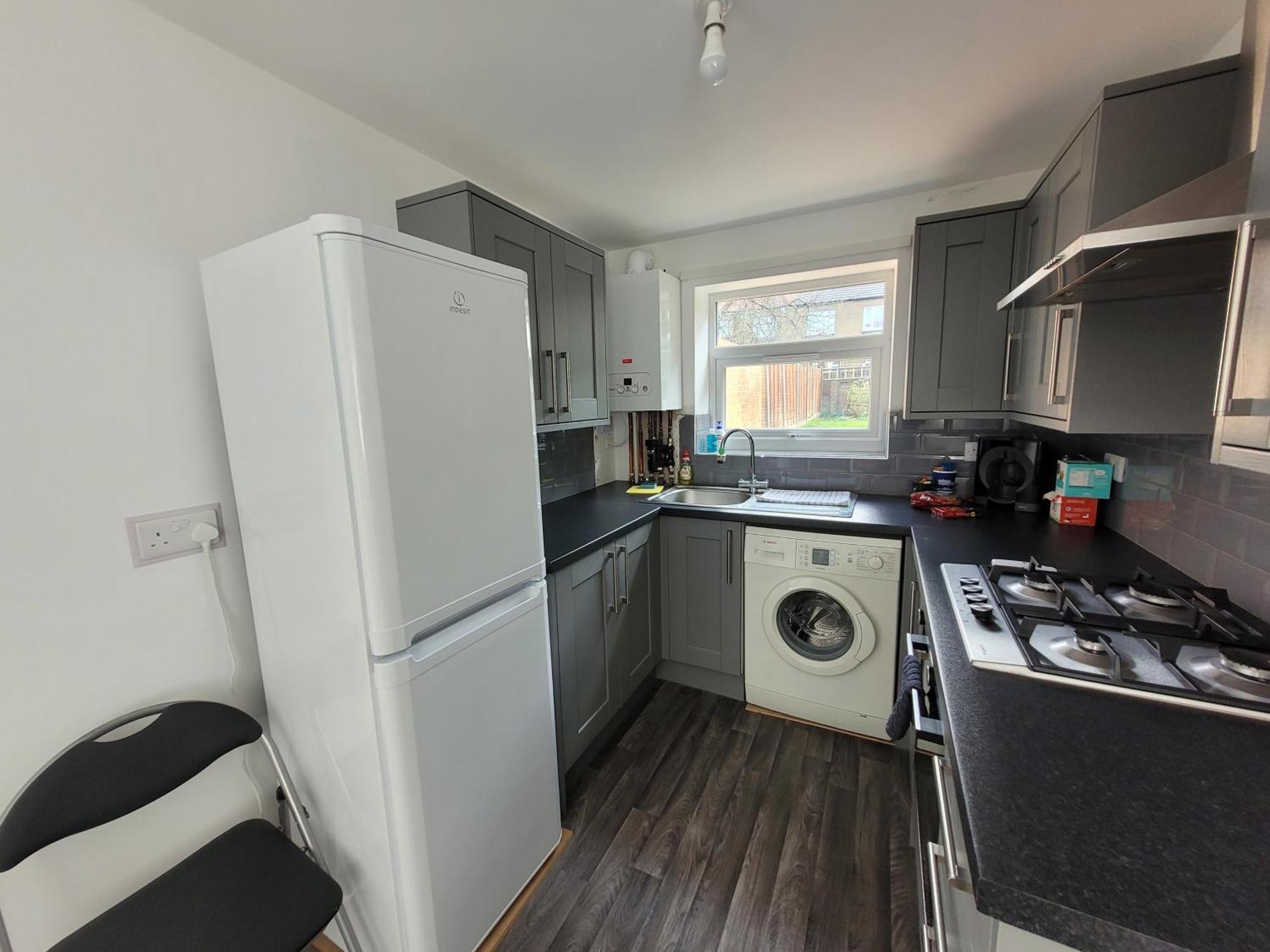 Lovely 2-Bed Fully Refurbished House In London Villa Exterior foto